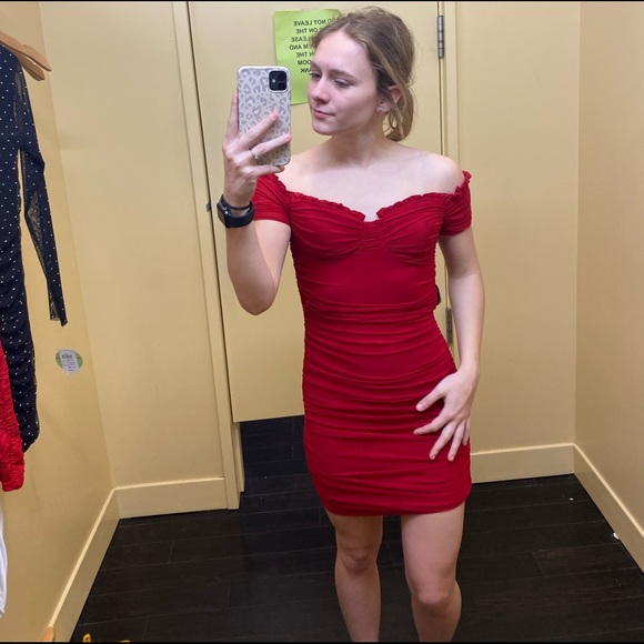 Prom dress - Picture 1 of 4